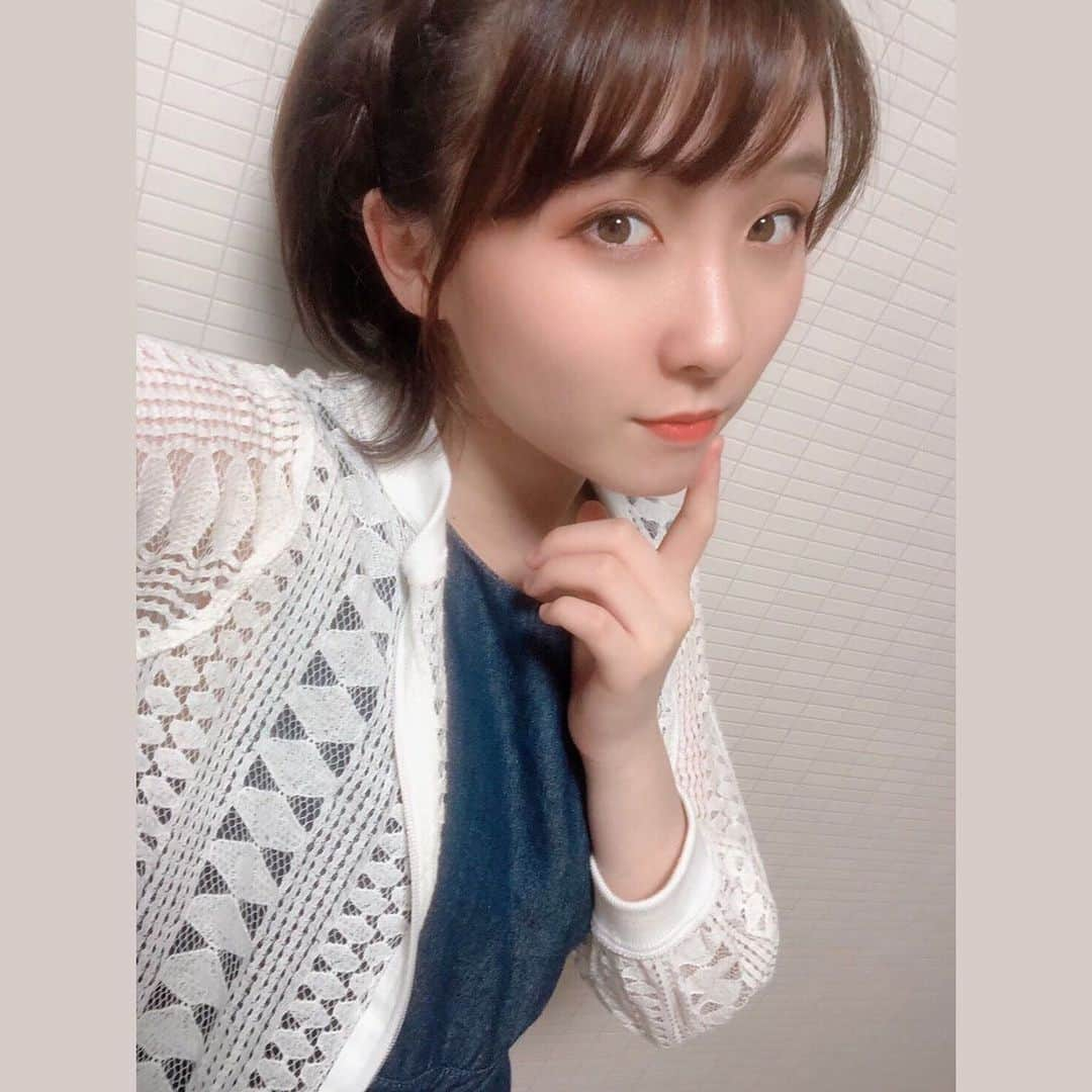 BEYOOOOONDSさんのインスタグラム写真 - (BEYOOOOONDSInstagram)「#高瀬くるみ です🐼  今日は珍しくワンピースを着ました👗 （写真じゃわかんないけど。笑）  ワンピースって自分に似合わない気がして、あんまり着ないんだけど、このデニムのワンピースは夏のお気に入りなの♡  たかせに似合うワンピースがほしいなぁ。←笑  #BEYOOOOONDS #雨ノ森川海 #デニム #チビ だからか #ワンピース が #似合わない気がする。」6月16日 20時48分 - beyooooonds_official