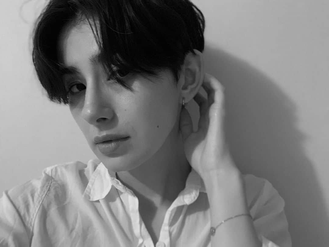 ホラン千秋さんのインスタグラム写真 ホラン千秋instagram 前髪伸びた 6月16日 時57分 Chiakihoran Official