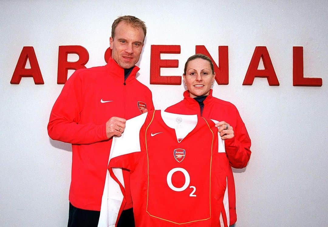 Arsenal Ladiesさんのインスタグラム写真 - (Arsenal LadiesInstagram)「Nothing to see here... just two Arsenal legends 🐐 🐐」6月16日 21時05分 - arsenalwfc