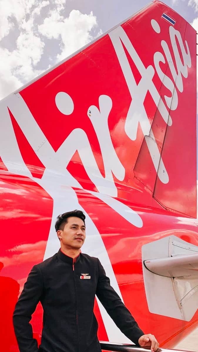 エアアジアのインスタグラム：「Book your flight + hotel combo in one transaction to enjoy bigger savings and best price guaranteed!  A hassle-free travel begins when you SNAP, FLY & STAY now on airasia.com 🌍 #FlyMY __________ T&C: https://air.asia/w5cq7」