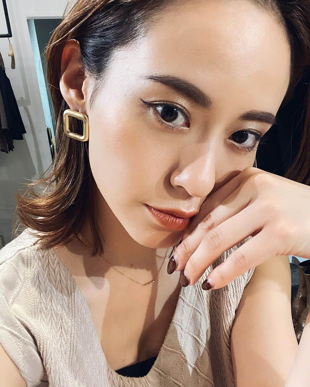 関本香里さんのインスタグラム写真 - (関本香里Instagram)「ㅤㅤㅤ 大好きなMACのアイシャドウ スウィートヒートに続く お気に入りアイシャドウを見つけたの❤️ ㅤㅤㅤ 新作のブロンジングコレクションの モナコ コ✨  ギラギラしすぎない光沢感のある まぶたに仕上がるのが凄く綺麗👀 ㅤㅤㅤ #make #eyemake #mac #cosme #アイメイク #メイク #アイシャドウ」6月16日 21時54分 - kaori_sekimoto_