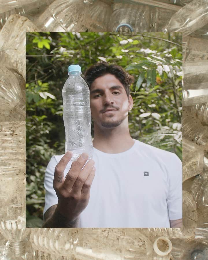 ガブリエル・メディーナのインスタグラム：「Até 2050, pode ser que haja mais plástico do que peixes nos oceanos. @adidasbrasil me convidou para contar a minha relação com os oceanos e o que podemos fazer para acabar com a poluição plástica. ♻️🌊 By 2050, there may be more plastic than fish in the oceans. @adidas invited me to tell my relation with the oceans and what we can do to end plastic waste.  @adidasbrasil @adidas @parley.tv  #primeblue #adidasparley #createdwithadidas」