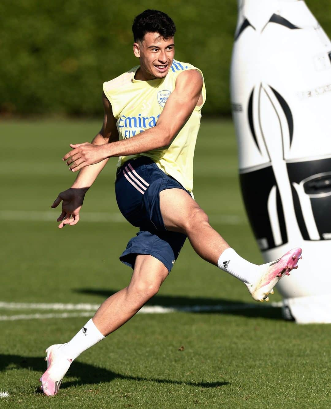 アーセナルFCさんのインスタグラム写真 - (アーセナルFCInstagram)「Final training session before #projectrestart ✅⁠ ⁠ #Arsenal #training #Martinelli #MCIARS #Gunners #premierleague #Brazil」6月17日 7時51分 - arsenal