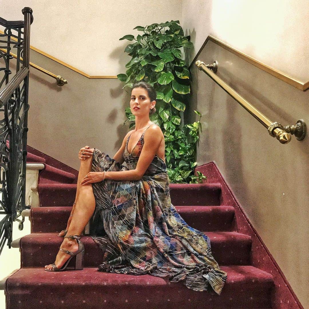 ヴァレンティーナ・マルケイのインスタグラム：「« Sono stata per molto tempo legata al giudizio altrui. Nel mio sport c’è una giuria, non un cronometro che indica chi è il più forte. Si lavora anche per cercare approvazione, non è mai abbastanza. Ora, non gareggio da più di un anno, non ho più quel desiderio di conferme che mi perseguitava. »  Da oggi in edicola su @marieclaireitalia 💓 Grazie @antoniomancinelli_ 🙏🏻 #marieclaire #DispaccidiStile • •«I have been, for a long Time, tied to the judgment of others. In my sport there is a jury, not a chronometer that indicates who is the best. You also work to seek approval, it is never enough. Now, I have not competed for more than a year, I no longer have that desire for confirmation that haunted me. » Out today on @marieclaireitalia 💓」