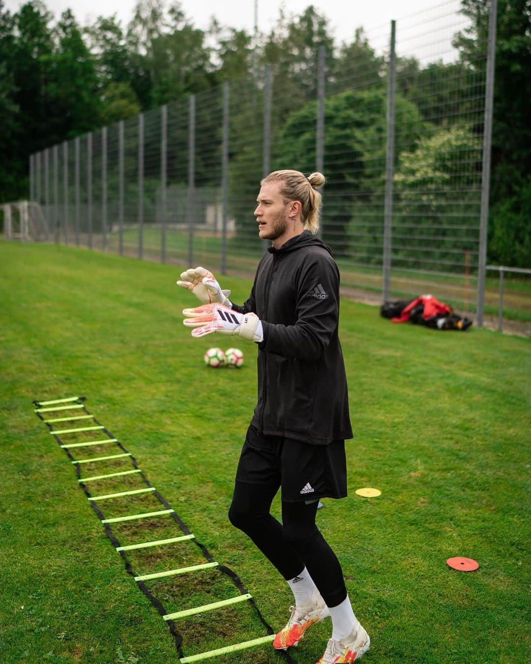 ロリス・カリウスさんのインスタグラム写真 - (ロリス・カリウスInstagram)「Putting the work in 💪🏻」6月17日 0時24分 - loriskarius