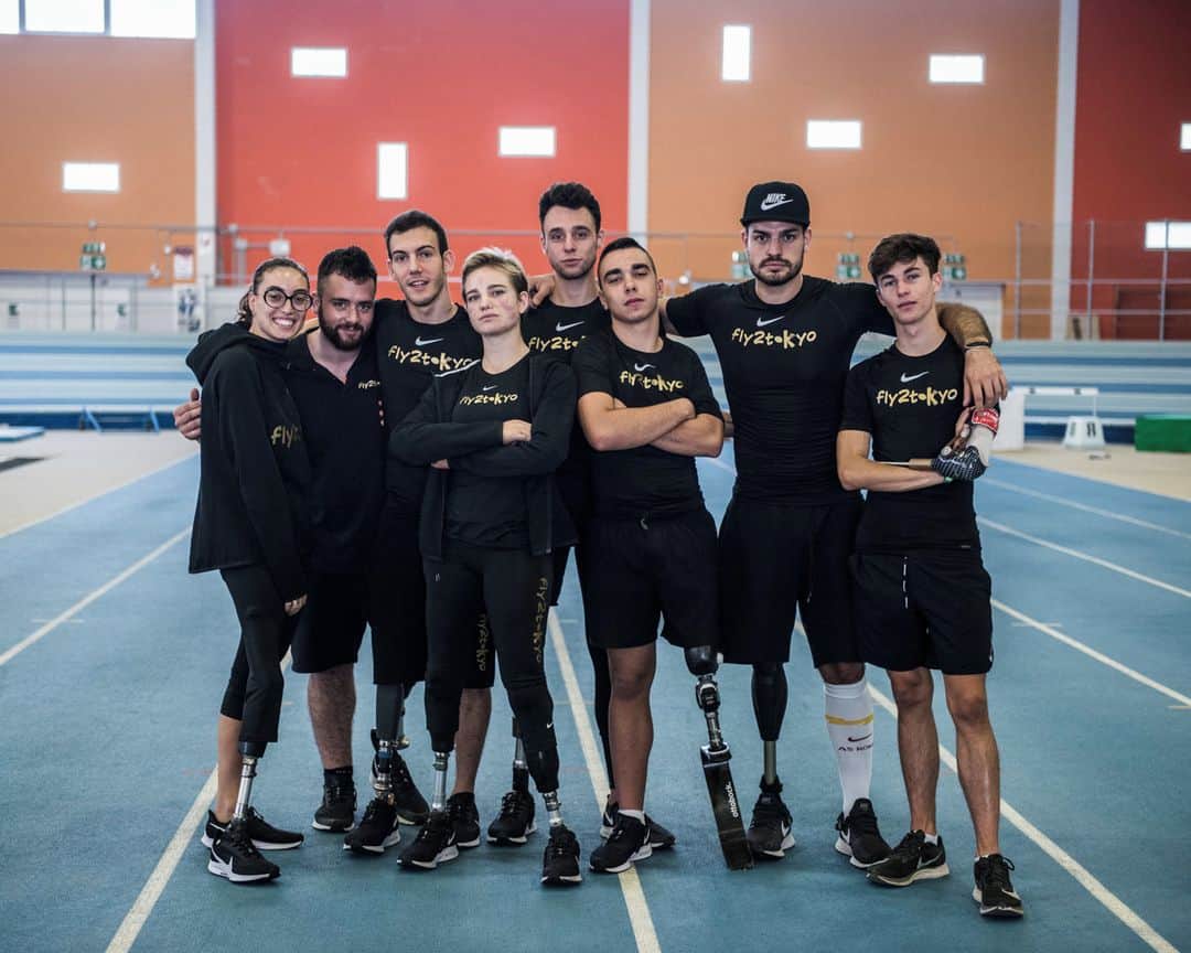 ベアトリーチェ・ヴィオのインスタグラム：「La gang di #Fly2tokyo 💚🦿🦾⁣ @art4sportonlus⁣ .⁣ .⁣ .⁣ #art4sport #art4sporteam #Tokyo2020 #Paralympics」