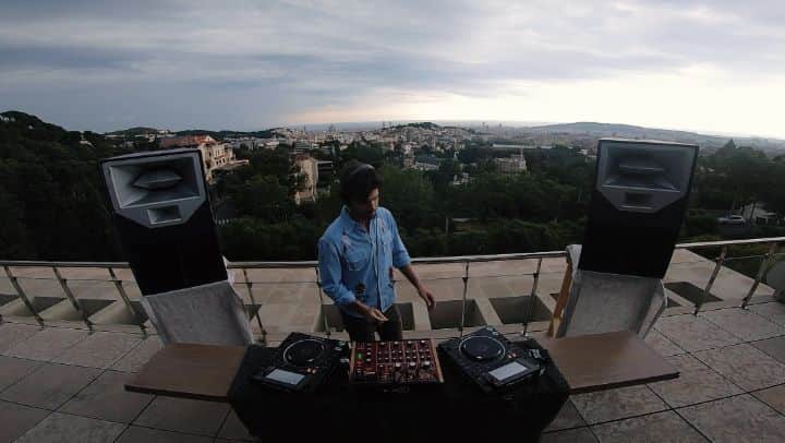ハイメ・アルグエルスアリのインスタグラム：「This Friday join me above the Barcelona rooftops for a very special stream from my city to yours . With special thanks to partners: @BlackRockPublishing - @blooplondon - @Decodedmagazine - @DJMag.ES - @iammgmtberlin - @lockedbcn - @mixmag.es @mobilee - @peoplefromibz . .  #livestream #barcelona #squire #mobilee #electronicmusic #electronica #deephouse #melodichouse #music #dj #housemusic #dance #party #house #producer #musicproducer #electronic #decoded #djmag #mixmag #dancemusic」