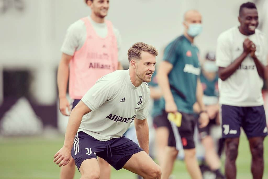 アーロン・ラムジーさんのインスタグラム写真 - (アーロン・ラムジーInstagram)「Siamo pronti ⏳ #coppaitalia」6月17日 1時21分 - aaronramsey