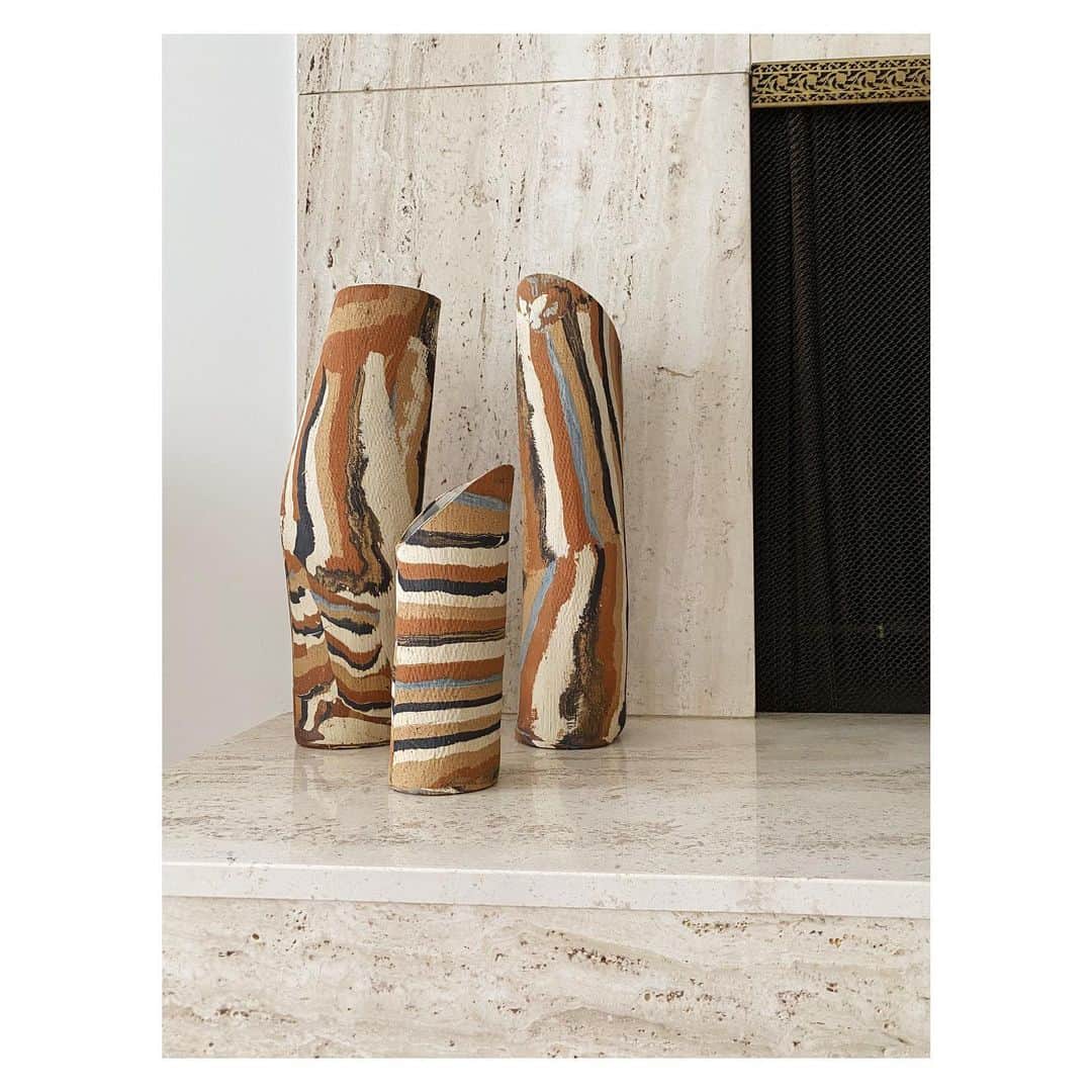 アポロジーさんのインスタグラム写真 - (アポロジーInstagram)「Morning delights /// /// Matins douceurs  #ceramics #pottery #marble #everycolors #vase #midcentury #modern #art #clay #moderncraft」6月17日 2時02分 - olivia_cognet