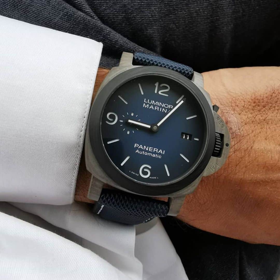 パネライのインスタグラム：「What are your thoughts on this combo from the newest Luminor collection marking the 70 year anniversary of the model?  This is the #PAM1663 made of a Fibratech and features a Carbotech bezel and gradient blue dial.  #paneraicentral pic by @_seblonch_ #panerai」