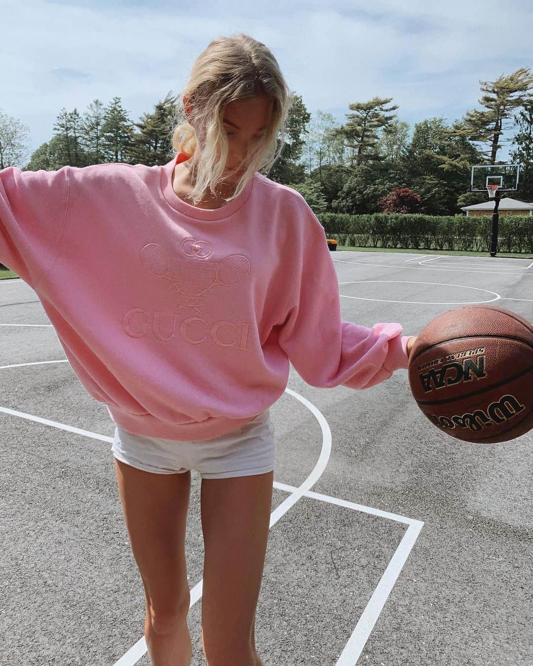 エルザ・ホスクさんのインスタグラム写真 - (エルザ・ホスクInstagram)「Once upon a time I was a baller!!」6月17日 2時26分 - hoskelsa