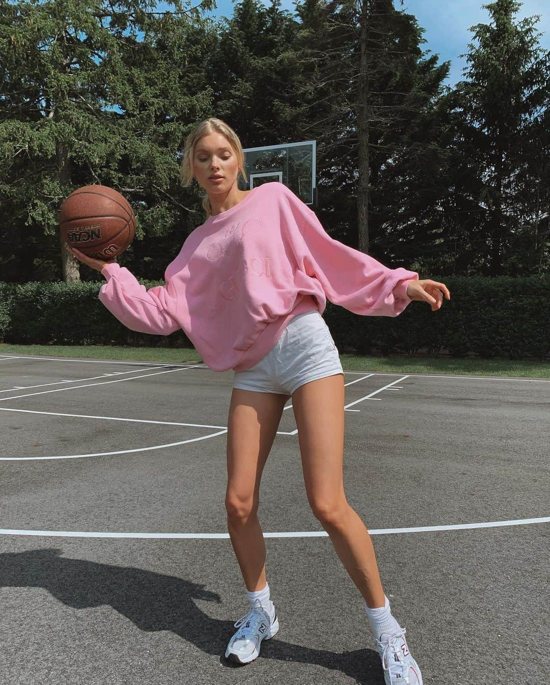 エルザ・ホスクさんのインスタグラム写真 - (エルザ・ホスクInstagram)「Once upon a time I was a baller!!」6月17日 2時26分 - hoskelsa