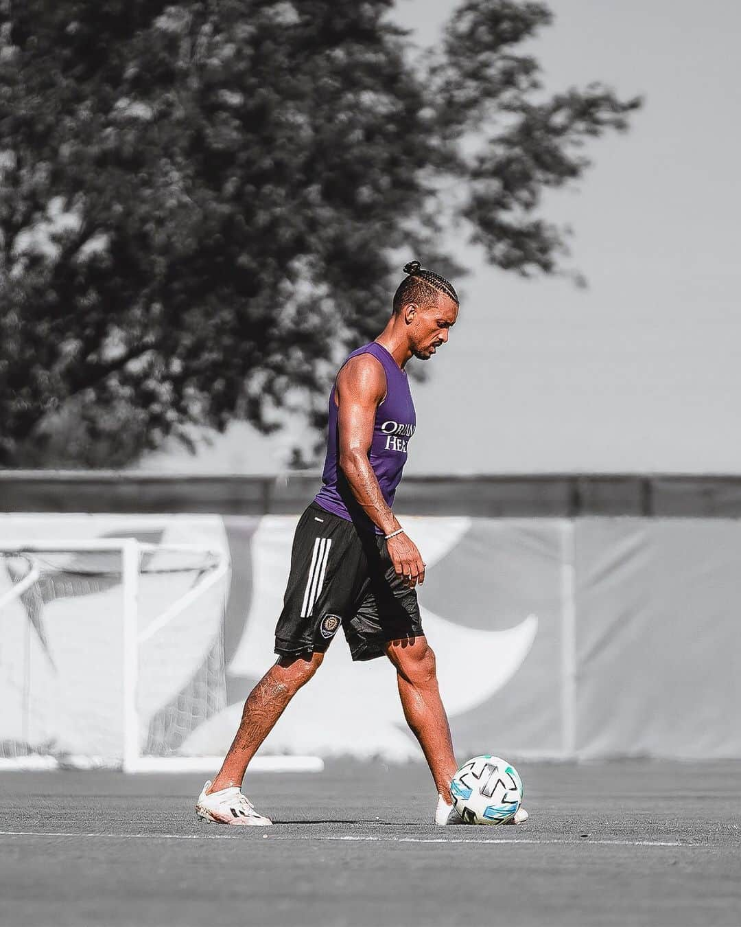 ナニさんのインスタグラム写真 - (ナニInstagram)「Training hard in the heat 🔥💪⚽ #OrlandoCity #orlandoheat #training #VamosOrlando #MLS」6月17日 2時55分 - luisnani