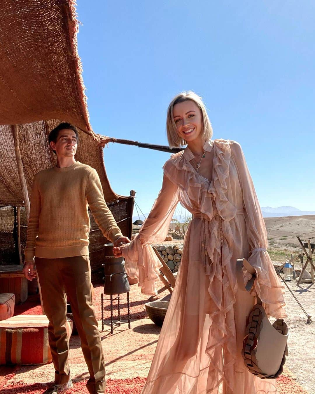 Nataly Osmannさんのインスタグラム写真 - (Nataly OsmannInstagram)「I can't believe that last time we traveled was more than 3 months ago – it was a magical weekend in Morocco. I miss trips, planes, meeting interesting people so much! The whole process of preparing for travel, from a cosmetic case to planning a shooting route is a real adventure. What place on the Earth do you miss the most now?  @chloe #sponsored  Даже не верится, что последний раз мы путешествовали больше 3 месяцев назад - это был волшебный уикенд в Марокко. Как же я скучаю по поездкам, самолетам, встречам с интересными людьми. Весь процесс подготовки, от сбора косметички до составления маршрута для съёмок - это самое настоящее приключение. По какому месту на земле вы скучаете сейчас больше всего? #chloegirls #chloenomade」6月17日 2時52分 - natalyosmann