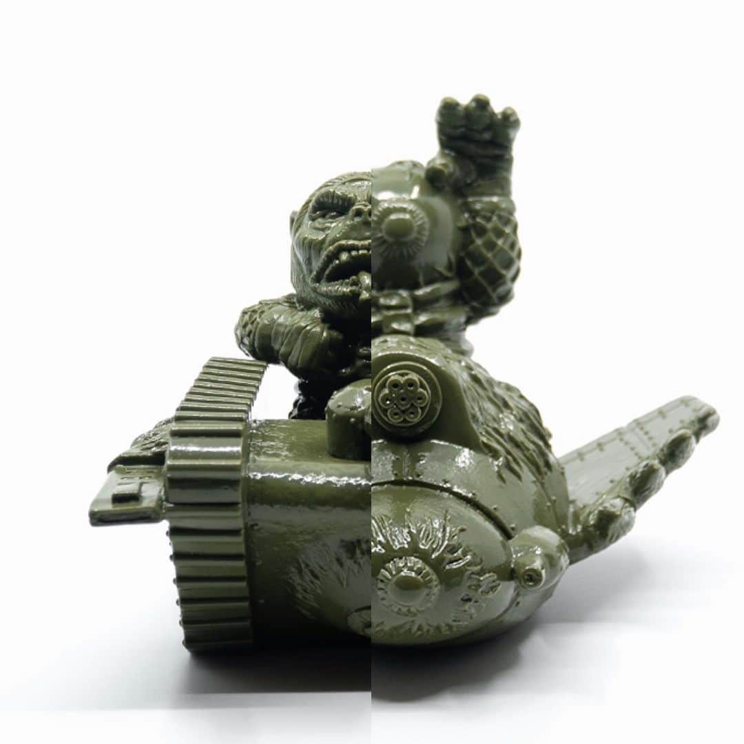 ミシカさんのインスタグラム写真 - (ミシカInstagram)「Our collaboration w/ @nigo_bbt goes live at 12 noon PST. Yea like in 10 minutes. The beast comes with a plane. The Kong comes with a tank. Unpainted Japanese soft vinyl. Made in Japan. Based on illustrations by @lamoursupreme sculpted by @kenth_toy_works each set is $70. Limited to 12 sets of each. 1st come. 1st serve. One set of each per customer. #mishka #playyourweird #sofuvi #sofubi」6月17日 3時49分 - mishkagram