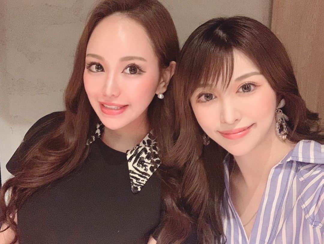 藤咲めいさんのインスタグラム写真 - (藤咲めいInstagram)「ゆみさんが退職祝いしてくださった🥺❤️ こうやって、辞めても仲良くしてくださって嬉しいなぁ😢 ありがとうございます🥰 これからも遊んでください💓 . . . #桜ゆみ #ファブリック #dinner #grow #鉄板焼き #六本木 #女子会」6月17日 3時55分 - meyf333
