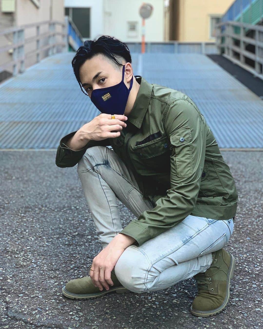𝐑𝐄𝐀𝐓𝐌𝐎のインスタグラム：「Thank you @gstarraw @gstarraw_jp for giving me such an awesome mask😷✨ 長年ジーンズを愛用しているG-STARより、素敵なマスクをプレゼントいただきました。 マスクは重さや息苦しさがネックですが、G-STARにいただいたこのマスクはジャージ素材で着け心地軽くて快適！この世情になって初めてマスクして外出するようになった僕にはありがたいです。 そんな日本未発売の大人気マスクが手に入るチャンス【SNS MASK CAMPAIGN！】 ￼が開催中。僕のようなG-STARファンは必見！ ※InstagramまたはTwitterが対象です。以下詳細。 ↓ ↓ ↓ #ワンマイルRAWコーデ　#gstarrawjapan をつけて、G-Star RAWのアイテムと一緒にワンマイルRAWコーデを投稿しよう。 今なら、肌触りのいいジャージー素材（100%オーガニックコットン使用）のG-Star RAWオリジナルマスクを抽選で〈20名様〉にプレゼント！ ◆応募期間： 6月15日（月）～6月30日（火） ◆対象： @gstarraw_jp のフォロワー ◆条件： #ワンマイルRAWコーデ #gstarrawjapan の2つのハッシュタグをつけて、G-Star RAWのアイテムを着用した写真と一緒に、G-Star RAW公式アカウントをタグ付けし、投稿する。 ・ ※非公開設定は対象外となります。 ※当選発表はDMでお知らせします。 ・ ＝＝＝＝＝＝＝＝＝＝＝＝＝＝＝＝＝ 全国G-Star RAW店舗では税抜3万円以上お買い上げで、G-Star RAWオリジナルマスク《数量限定》をプレゼント。（※なくなり次第終了） ＝＝＝＝＝＝＝＝＝＝＝＝＝＝＝＝＝ Special thanks to @yoko.kido #REATMO #gstarraw #gstar #mask #staysafe #beatbox #gstarrawjapan #HARDCOREDENIM #pr #vitaly @vitaly #StayRAWatHome #マスク #staypositive」