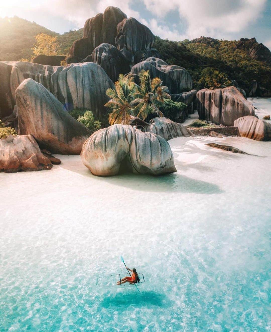 Canon Photographyさんのインスタグラム写真 - (Canon PhotographyInstagram)「Dreaming of the Seychelles  Photography | @ninjarod  Curated by @henry.nathan  #paradise #seychelles #bluewater #beach #canoe」6月17日 6時13分 - cpcollectives