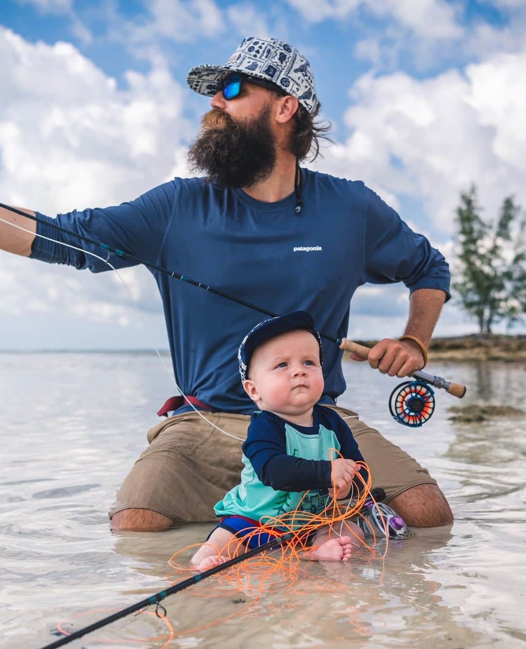 Costa Sunglassesのインスタグラム：「Line manager in training...⁠ ⁠ #BringTheWaterHome this #FathersDay with stories from Costa pros about passing their passion for life on the water onto the next generation. First up: @oliverwhitefishing. Catch him on our Stories. 📷: @willgrahamphoto #SeeWhatsOutThere」