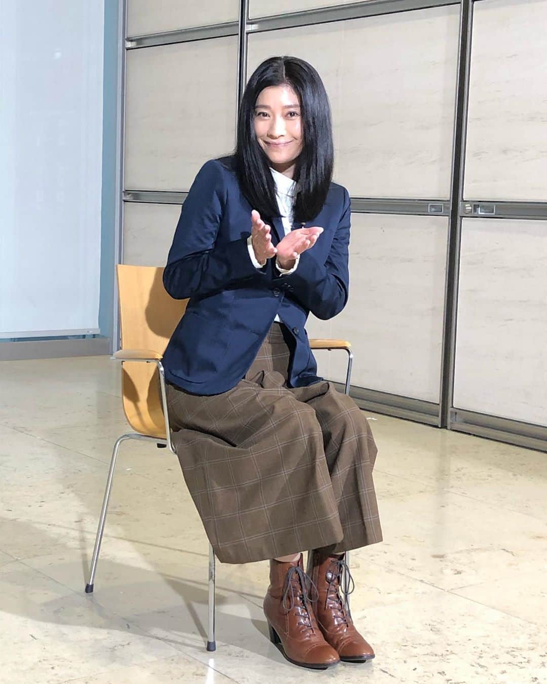 のインスタグラム：「‪おはようございます🌞‬﻿ ‪「#ハケンの品格」今夜10時スタートします㊗️‬﻿ ‪今日は朝から #篠原涼子 さんが、＃電波ジャック します❗️‬﻿ ﻿ ‪#ZIP ‬﻿ ‪#スッキリ ‬﻿ ‪#バゲット‬﻿ ‪#ヒルナンデス ‬﻿ ‪に出演します😊‬﻿」
