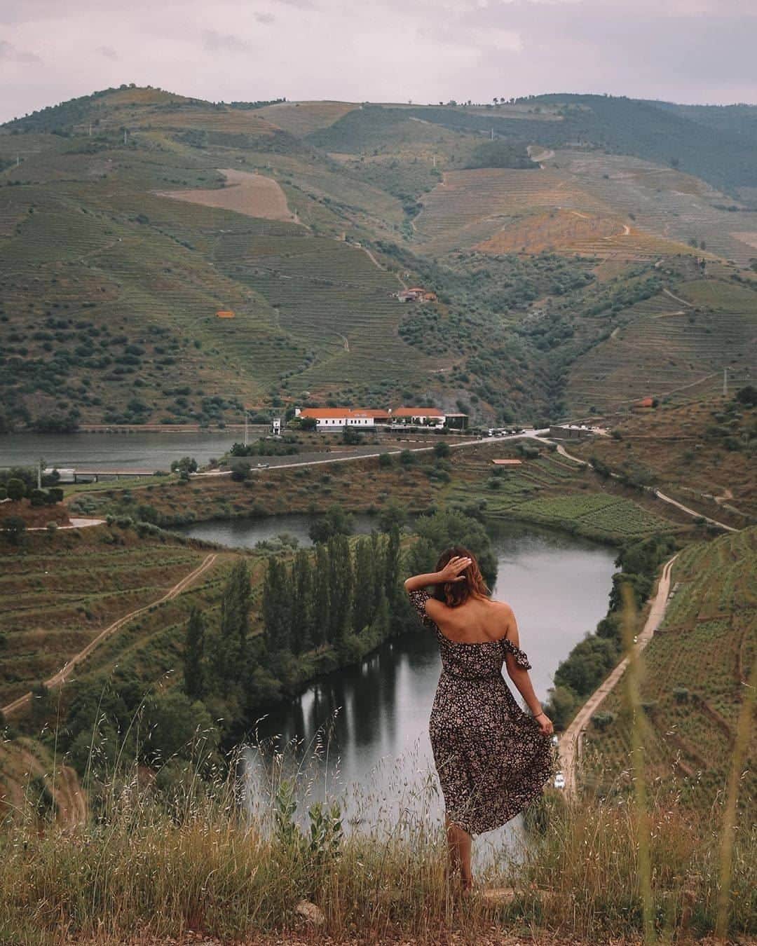 Discover Earthさんのインスタグラム写真 - (Discover EarthInstagram)「🇵🇹 #discoverportugal with @girlgoneabroad : "Portugal. It has culture, beaches, and fairytale castles. It’s affordable, and safe. There’s a digital nomad scene, fun nightlife, good food, and even better wine. . And thats why it was so easy to stay for 30 days after my little tour d’Italy, and even easier to stay for nearly 3 months the second time around. Choosing only 10 photos to highlight this country’s beauty was a difficult task. Which is your favorite? . Locations: . 1&2: Sintra 3&4: Porto 5&6: The Douro Valley 7&8: Praia da Ursa 9: Lisbon 10: Praia da Marinha"」6月17日 17時00分 - discoverearth