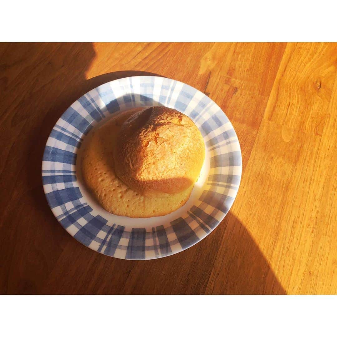 木南晴夏さんのインスタグラム写真 - (木南晴夏Instagram)「高知ロケの時 よくたべたなー  #ぼうしパン  東京ではあまり見かけないから 見つけたら買っちゃう👒」6月17日 17時11分 - kinamitopan