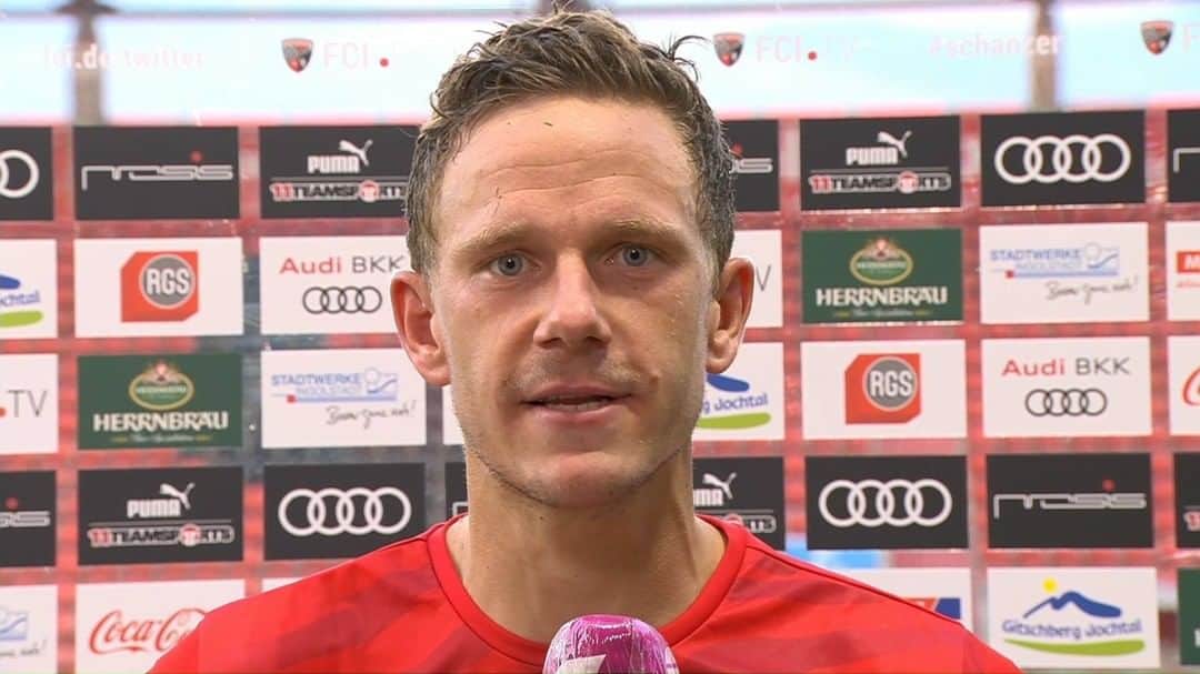のインスタグラム：「"Wir haben alles reingedonnert, waren das bessere Team - und doch müssen wir damit leben. Es bleiben noch fünf Spiele!" ⚽️ ___ Wie bewertet ihr das #Schanzer Remis⁉️⚫️🔴 Verdient, ein Schritt nach vorne oder zu wenig? 🗯️👇 . . #schanzerdassindwir #Schanzerfürimmer #Ingolstadt #FCI #FCIngolstadt #soccer #fussball #football #3liga #zeigtsuns #fu3ball #gemeinsam #zusammen #miteinander #support #fan #dahoam #Eintracht #Braunschweig #FCIEBS #EintrachtBraunschweig #immerweiter #zamhoidn #Geisterspiel #Heimspiel #SchanzerHeimat #AudiSportpark #Remis #Interview」
