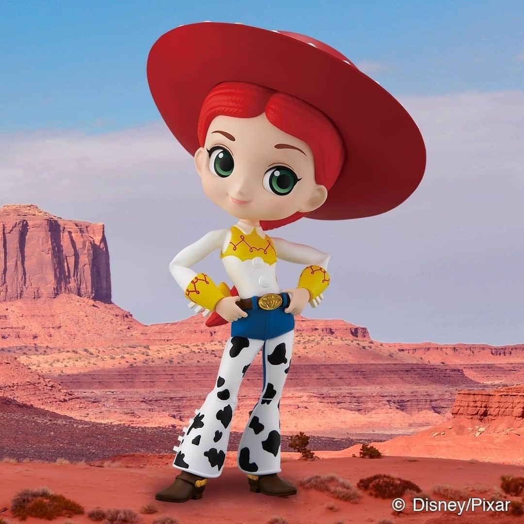 バンプレストクレーンキングさんのインスタグラム写真 - (バンプレストクレーンキングInstagram)「.【Q posket TOY STORY -Jessie-】 ㅤ Q posketシリーズに「TOY STORY」のカウガール人形「ジェシー」が登場！ 首を傾げて笑っているポーズからジェシーの元気な様子が伝わってきます！ ㅤ 緑色の大きな目に三つ編みのポニーテールまで細部までこだわって再現。 まるで今すぐ動き出してしまいそうな『 Q posket TOY STORY -Jessie-』は6月18日（木）より登場予定☆ ㅤ ㅤ #Qposket #Qposketfigure #アミューズメント限定 #バンプレスト #バンダイスピリッツ #トイストーリー #toystory #ディズニー  #Disney #ジェシー #jessie #トイストーリージェシー #トイストーリーグッズ #トイストーリーコレクション #トイストーリー好き #トイストーリー好きと繋がりたい #トイストーリー大好き #トイストーリー好きな人と繋がりたい」6月17日 18時00分 - qposketjp