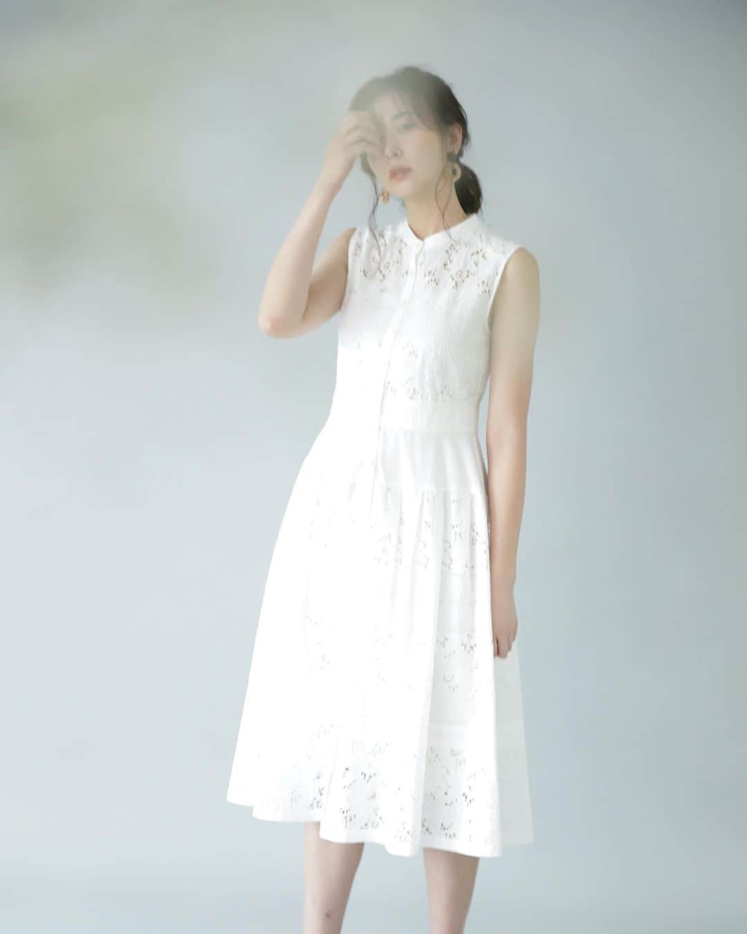 JILLSTUARTさんのインスタグラム写真 - (JILLSTUARTInstagram)「BIANCA DRESS(EndyROBE) col.white,khaki ¥34,000+tax  #JILLSTUART﻿ #JILLSTUART_jp﻿ #JILLSTUARTEndyROBE #look #dress  #fashion」6月17日 9時54分 - jillstuart.jp