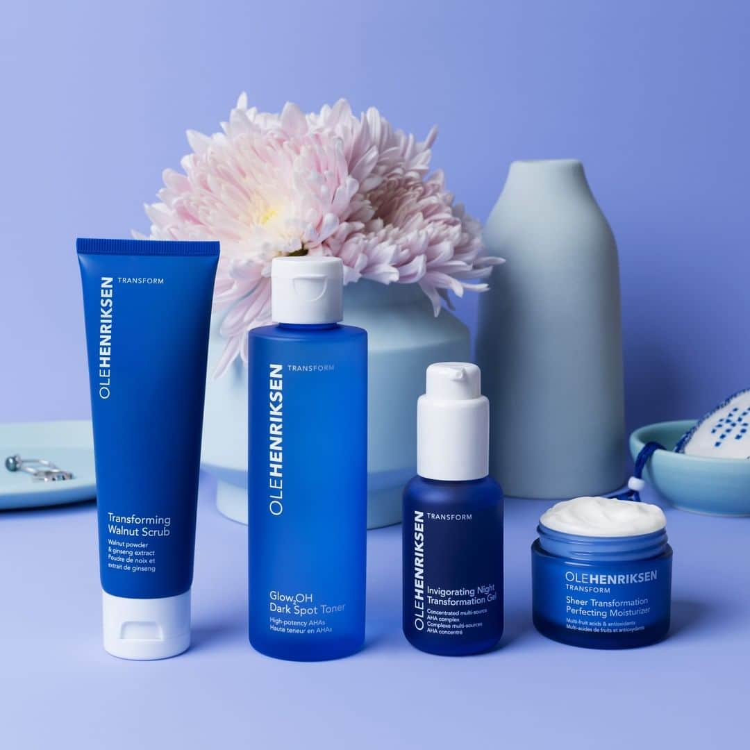 ウラヘンリクセンさんのインスタグラム写真 - (ウラヘンリクセンInstagram)「#TRANSFORMATIONTUESDAY ✨Meet the Transform collection to reveal smoother, more even skin: 💙 Transforming Walnut Scrub 💙 Glow2OH Dark Spot Toner 💙 Invigorating Night Transformation Gel 💙 Sheer Transformation Perfecting Moisturizer Which is your fave to show your skin some love?」6月17日 10時05分 - olehenriksen