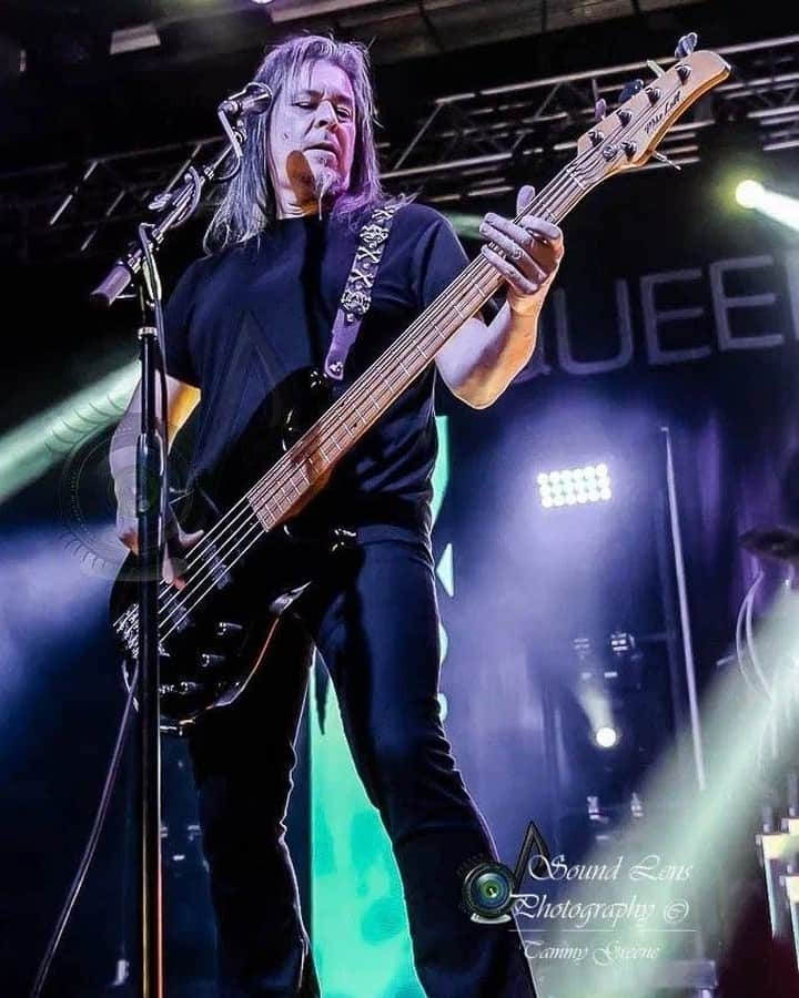 Queensrycheさんのインスタグラム写真 - (QueensrycheInstagram)「Eddie at HOB in Anaheim, CA (photo credit Tammy Greene/Sound Lens Photography) #queensryche #theverdicttour #hobanaheim #california #eddiejackson #edbass #onetake #coolbreeze #badassbassist #mikelullbass #backupvocalist #bamf #memories #goodtimes #wemissourrychers」6月17日 10時45分 - queensrycheofficial