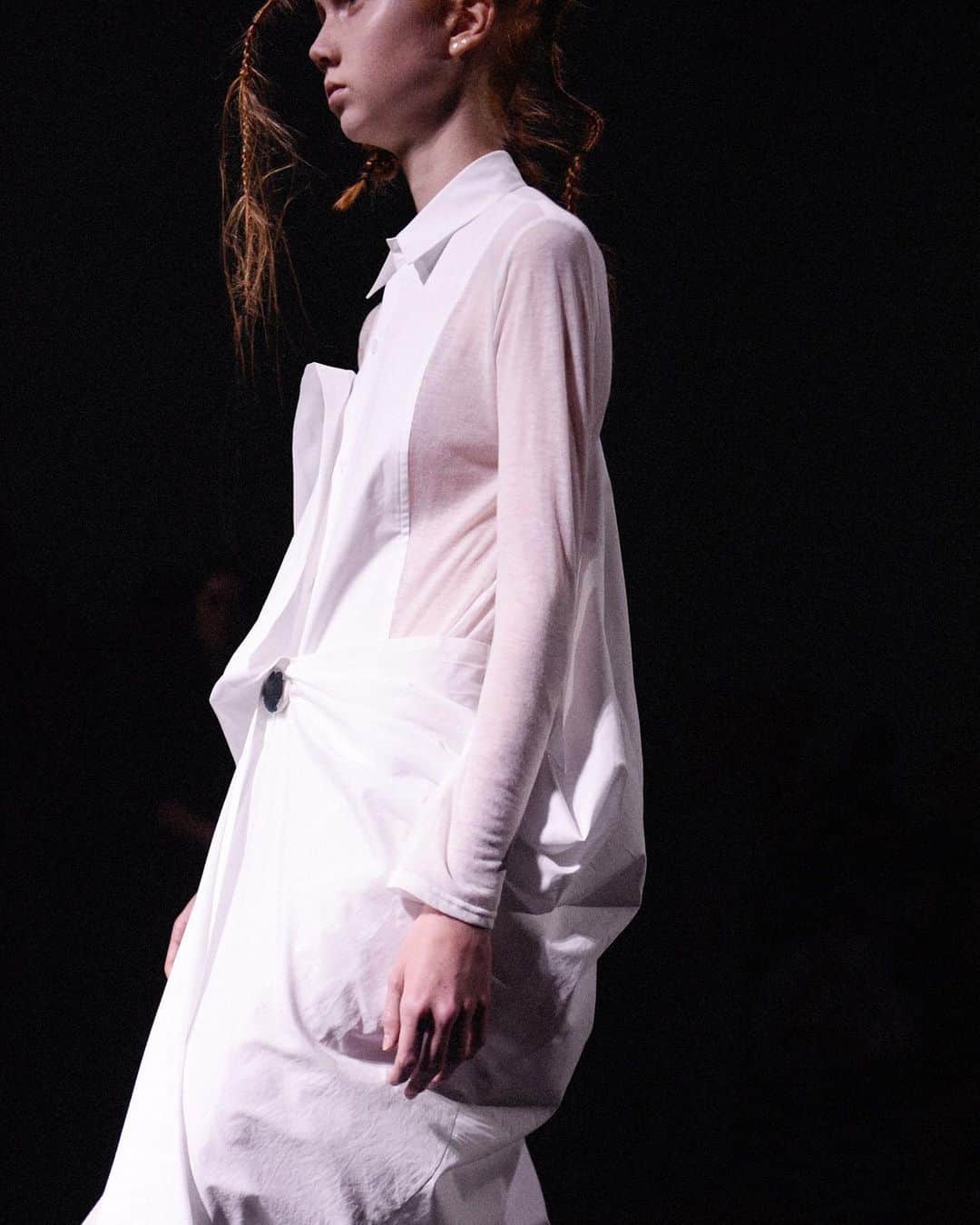 のインスタグラム：「#YohjiYamamotoSS20 Collection - Look17 #yohjiyamamoto⁠ @yohjiyamamotoofficial」