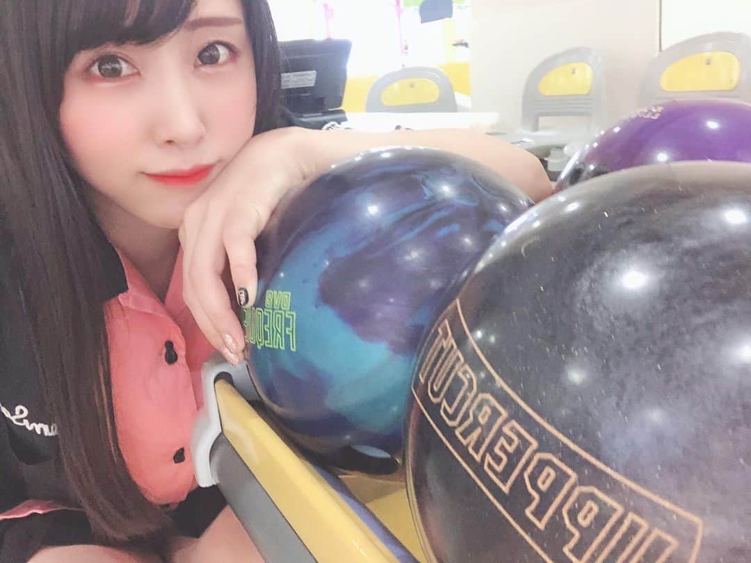 のインスタグラム：「おはくま🐻 . . 🎳 . . #おはよう #gm #goodmorning #おはくま #ボウリング #bowling #볼링 #🎳 #練習 #サンブリッジ #日々の出会いに感謝 #バクステ外神田一丁目 #熊本美和 #miwakumamoto  #アイドル #idol #일본 #아이돌 #アイドルボウラー #Pリーガー #プロボウラーになりたい #japanesegirl #followme #kawaii #makeup #beauty #黒髪 #品川 #スポーツ女子 #すきぴ」