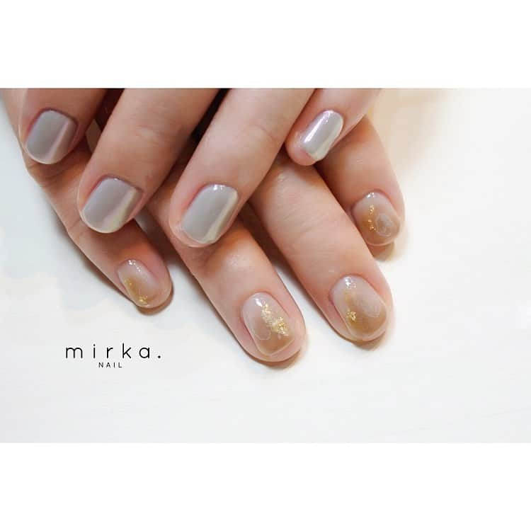 mirka. NAIL(ミルカネイル)さんのインスタグラム写真 - (mirka. NAIL(ミルカネイル)Instagram)「﻿ オトナな左右バラバラネイル﻿ ﻿ ﻿ グレーのオーロラワンカラー人気です◎﻿ ﻿ -----------------------------------------﻿ ご新規さまのご予約受付再開してます！﻿ (曜日問わずご予約可能です)﻿ ﻿ オーダーネイルチップのご注文もお待ちしております✳︎﻿ ﻿ ご予約、お問い合わせは﻿ LINE公式アカウント@mirka.nail(@含む)まで。﻿ 直近の空き状況はLINEタイムラインをご覧ください。﻿ ﻿ ﻿ 感染予防対策をしっかり行ったうえでお客様をお迎えしております。﻿ ﻿ 〈感染予防の取り組み〉と〈お客様へのお願い〉を﻿ ハイライトにてまとめておりますので、ご確認くださいませ◡̈﻿ ﻿ ﻿ #mirkanail#nails#nail#nailart#naildesign﻿ #ショートネイル#ネイルアート#ネイルデザイン#ネイル#大人ネイル#シンプルネイル」6月17日 11時32分 - mirka.nail