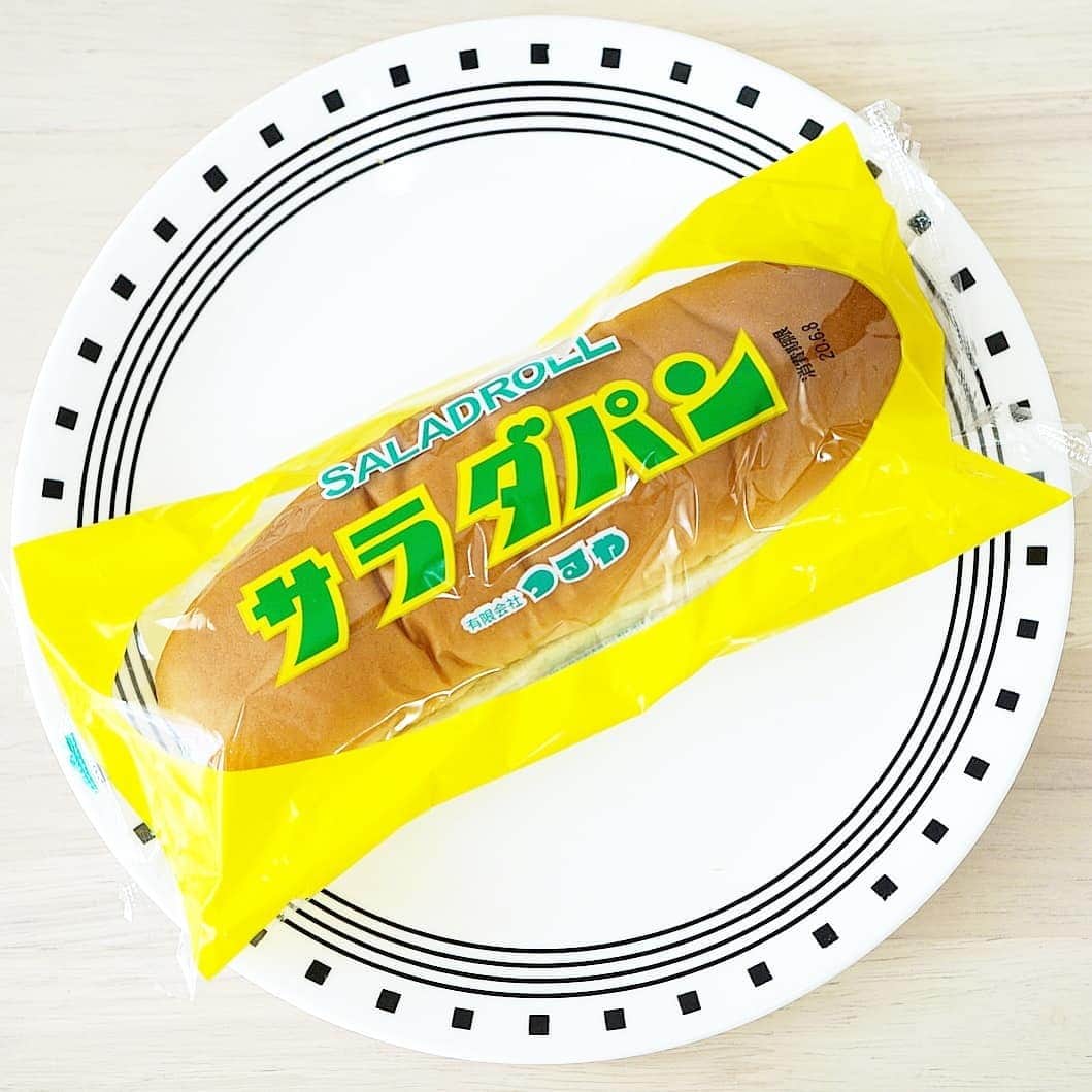 石関友梨さんのインスタグラム写真 - (石関友梨Instagram)「滋賀県の名物「サラダパン」で有名な つるやパンのパンたち♥ 👑ゆりもりの勝手にランキング👑  1位 自然風味食パン 2位 ハムち～ず 3位 サラダパン  #つるやパン #サラダパン #まるい食パン #滋賀グルメ #滋賀カフェ #滋賀パン屋 #大食いYouTuber #まるい食パン気になる #食べてみたい」6月17日 12時15分 - yurimorico
