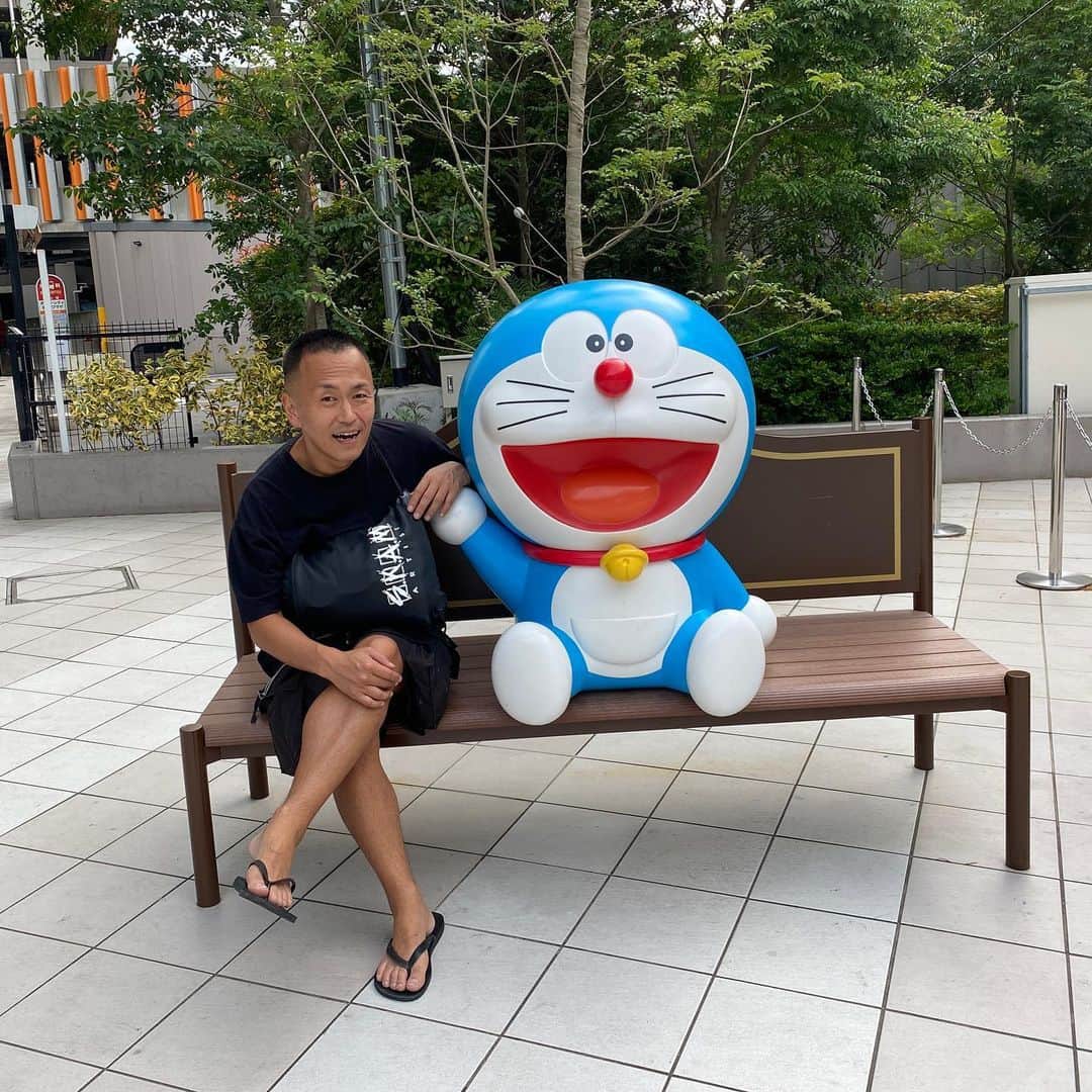 のインスタグラム：「僕リードマン🧧  #ドラえもん #djlead #heavyhitterdjs #hot97 #skamartist #skamasia #skamtokyo #sugarbitz #bangkokinvaders #arumatiks」