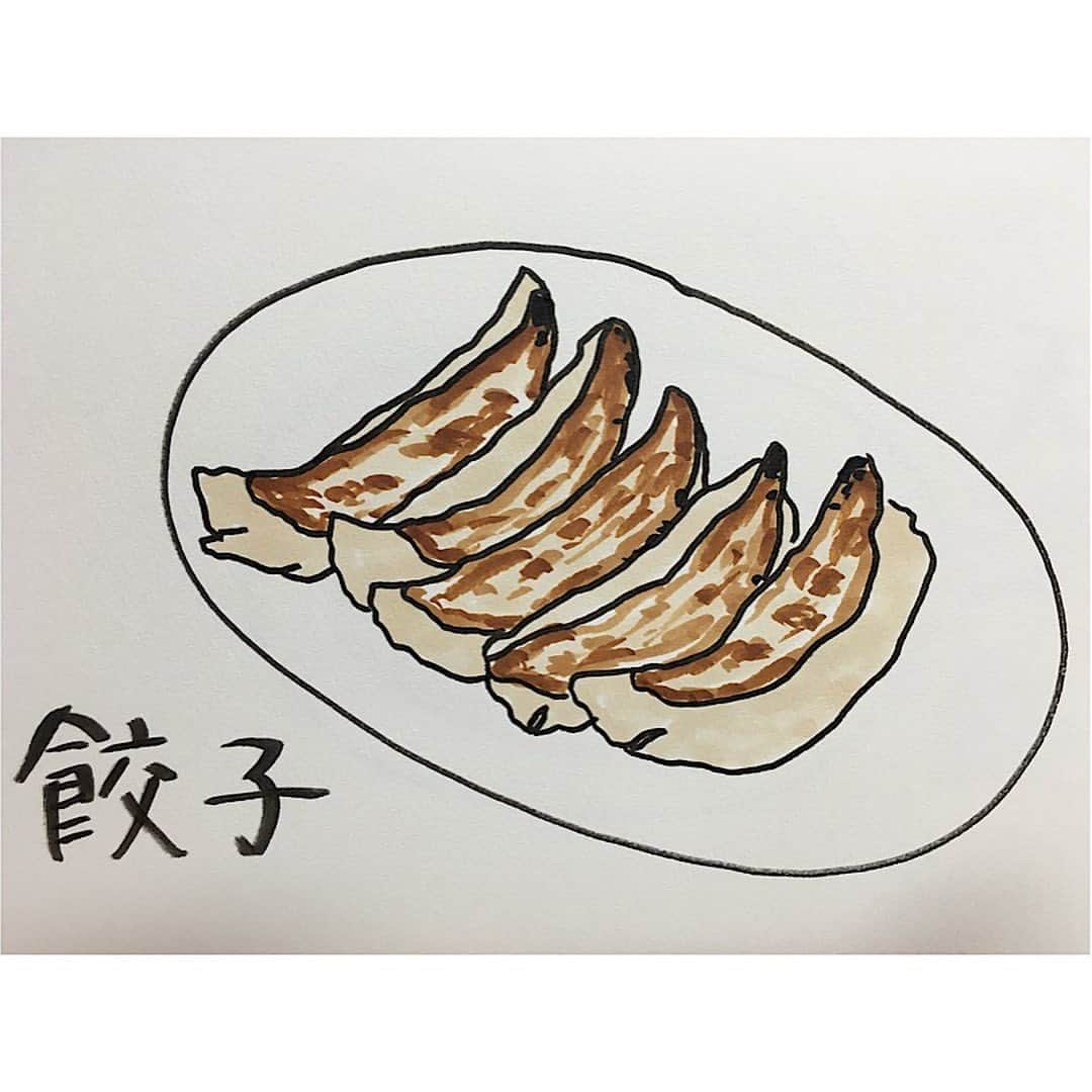 鰻和弘さんのインスタグラム写真 - (鰻和弘Instagram)「【食べ物】  サッと適当に描いた食べ物。  昔、実家が貧しく欲しいものがあっても我慢していた。 その時に食べたい物をひたすら描いていた。  なので食べ物だけは何も見ず、スラスラ描ける。  #食欲は画力を上達させる #あまりにも良い出来だった時は #紙をかじったらもしかしたら美味しく感じるかもと思う #わかってる #どうせ味なんかせーへん #かじるだけ無駄 #と思ってるときにもうかじってる #考えるより行動の方が速い #念のためって時には恐ろしい」6月17日 14時55分 - unaginigaoe