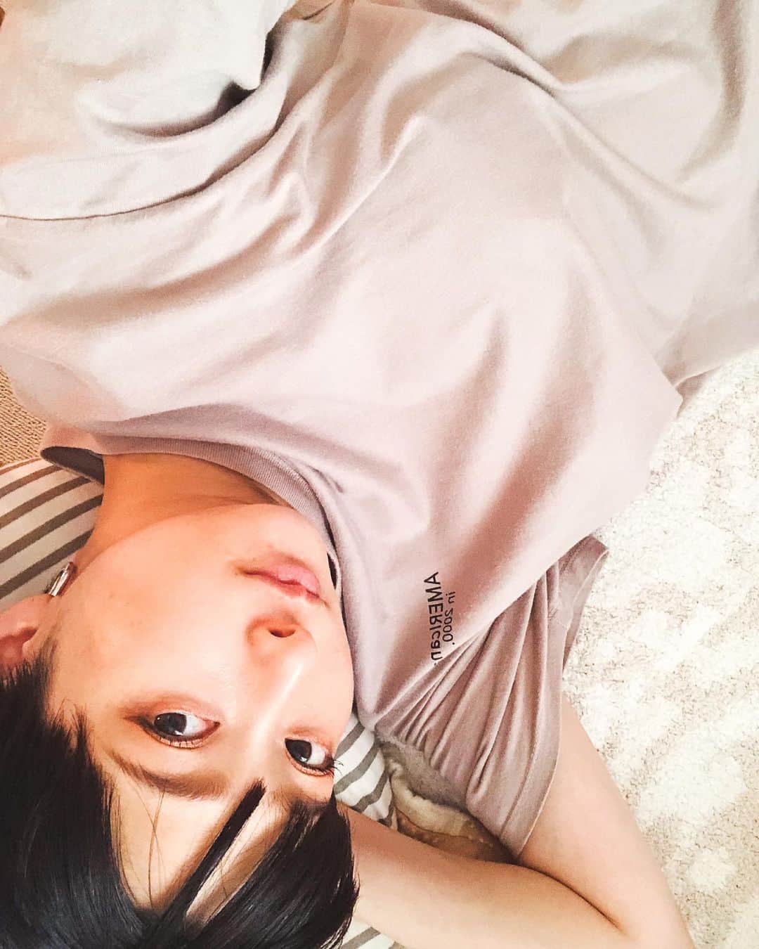 松本亜希のインスタグラム：「ショートにしたらK-POPの男の子アイドルみたい😸 . . . #ハンサムショート」