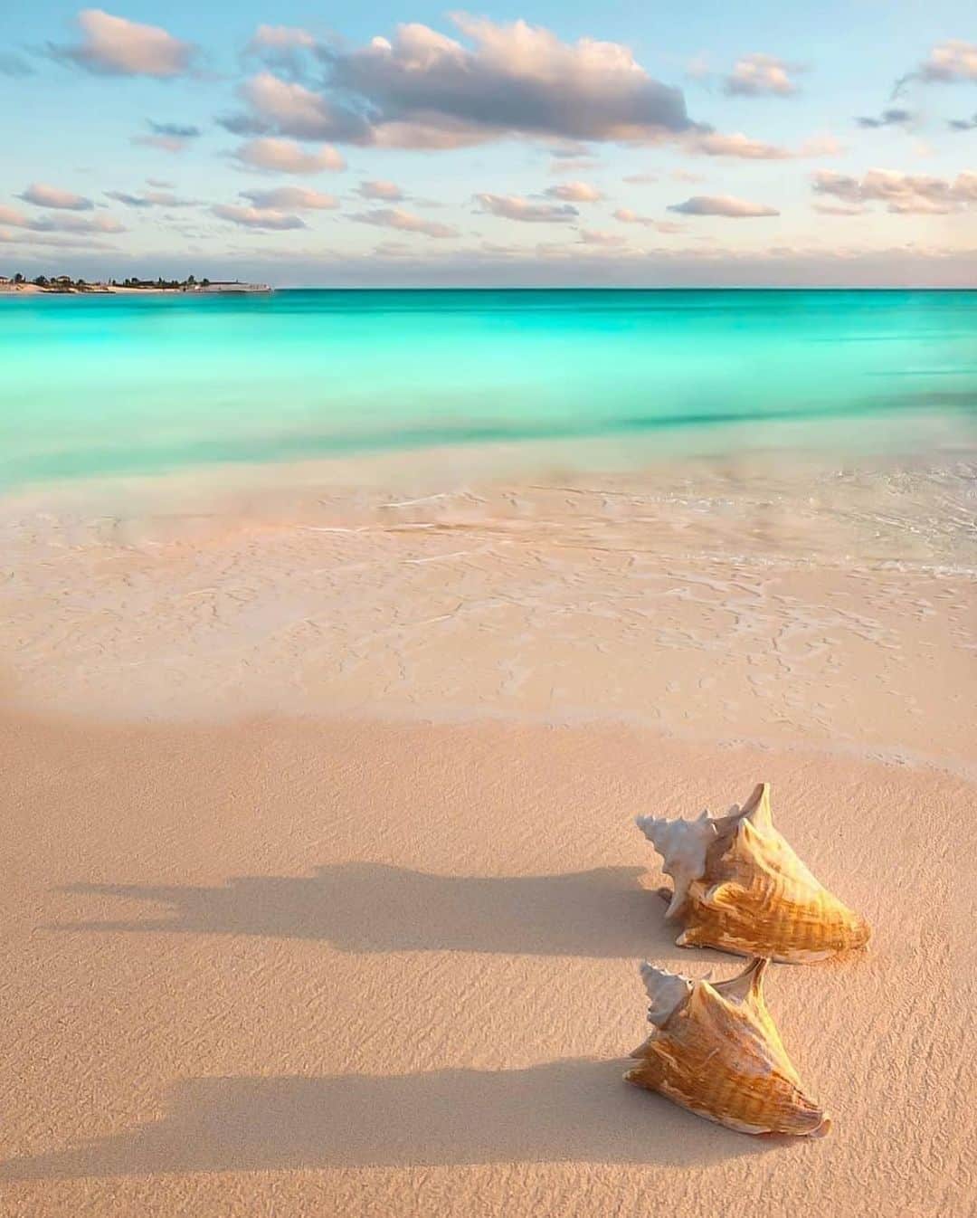 Canon Photographyさんのインスタグラム写真 - (Canon PhotographyInstagram)「The stunning Bahamas!  Photography | @giannistsou.1 Curated by @steffeneisenacher  #cpfeatureme #bahamas #bahamas🇧🇸 #tropical #caribbean #crystalclearwater」6月17日 16時24分 - cpcollectives