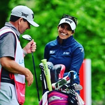 ジェリーナ・ピラーのインスタグラム：「Jack is more than just my caddie. They are a part of my family, and as family we will always support each other. #LPGACaddies With the future holding so many unknowns, help us LPGA players support those in need. Text Caddie1950 to 41444 or visit https://bit.ly/LPGACaddies」