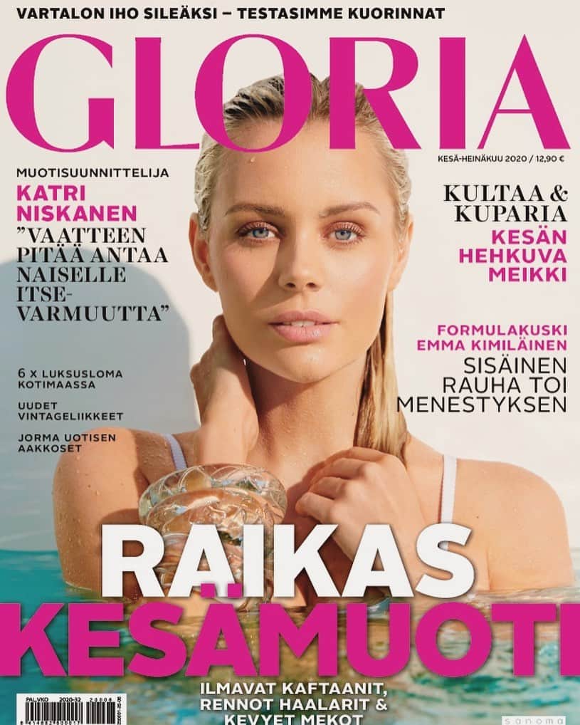 ヘレナ・マットソンさんのインスタグラム写真 - (ヘレナ・マットソンInstagram)「Summer is here! 🌞💦👙 Check out my cover story for Gloria magazine! 😉」6月18日 2時43分 - helena_mattsson
