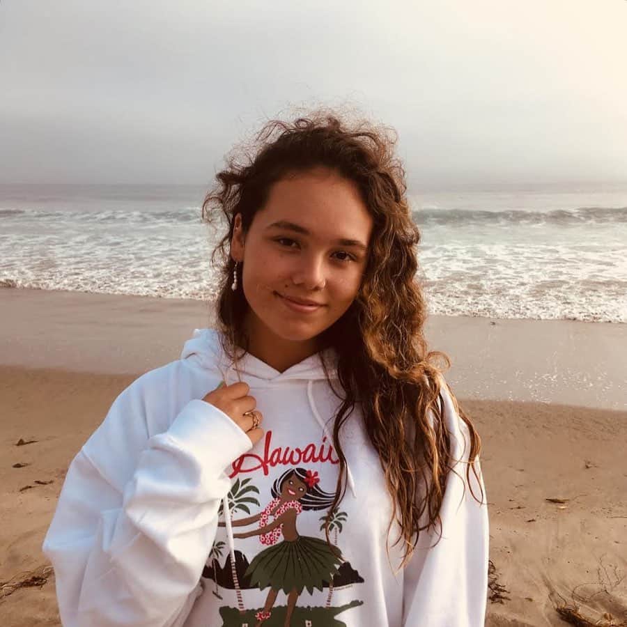 のインスタグラム：「If you haven’t already, check out our last chance clearance items online! 🤙🏽 Happy Hump Day everyone 🐫❤️ #malibushirts」