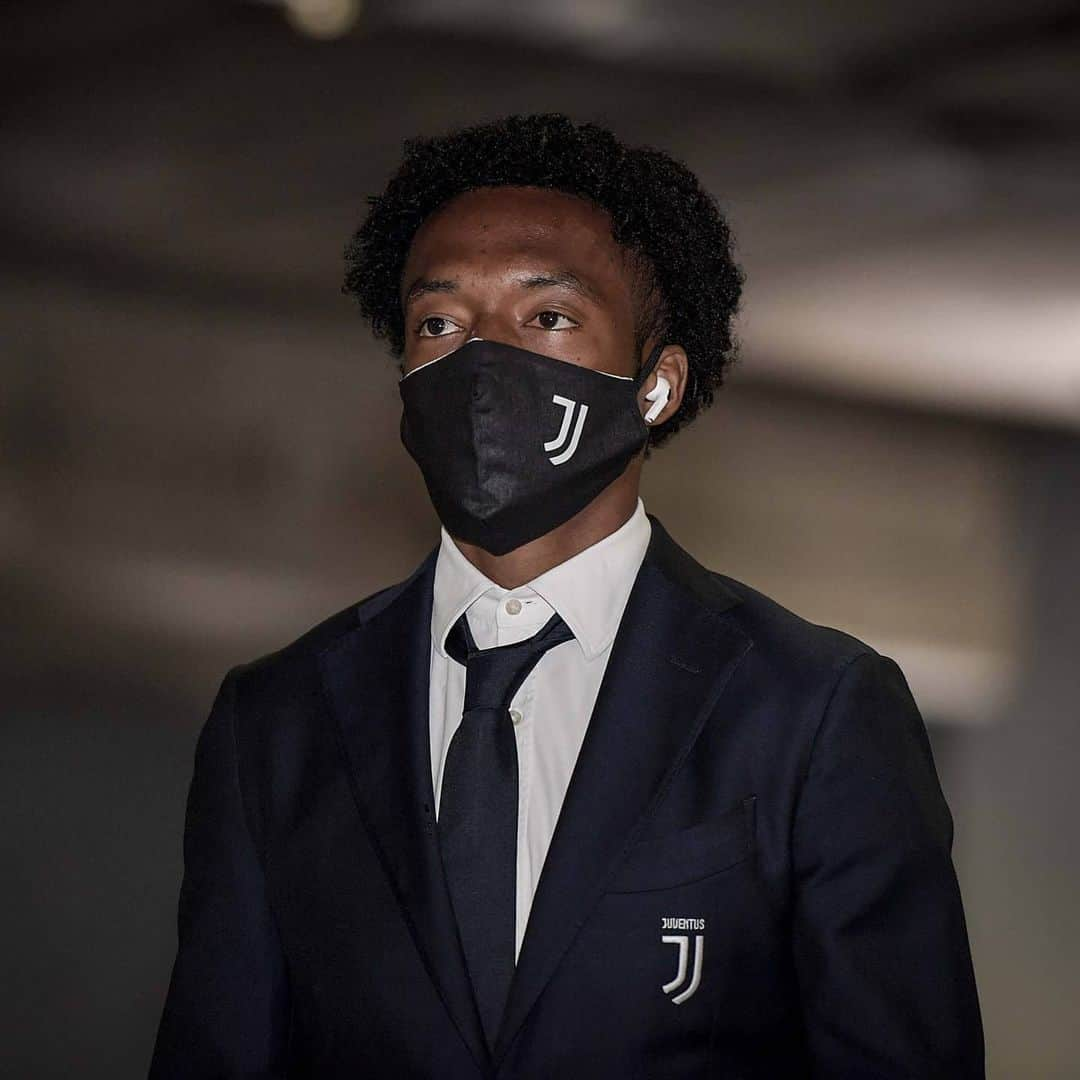 ユヴェントスFCさんのインスタグラム写真 - (ユヴェントスFCInstagram)「👀 READY FOR THE FINAL!!! 🏆🇮🇹 #CoppaItaliaCocaCola #NapoliJuve #FinoAllaFine #ForzaJuve」6月18日 3時13分 - juventus