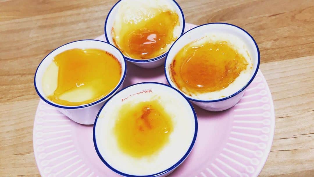 諏訪彩花のインスタグラム：「お久しぶりですー！ これ、はじめて作ったぷりん！ぷりーーん！バニラエッセンス入れ忘れて優しい素朴な味になったよ( ◠‿◠ )👌」