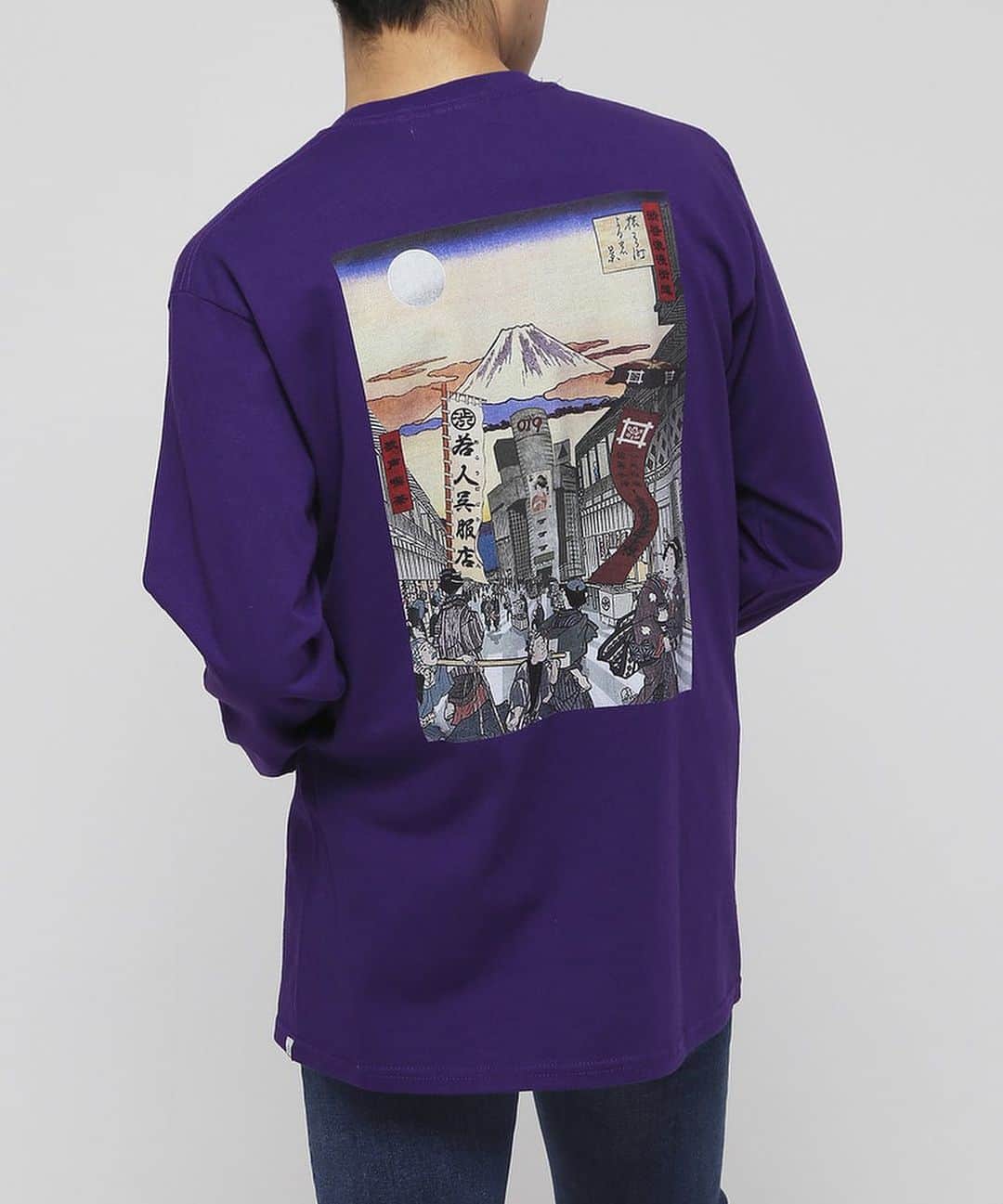 ヴァンキッシュのインスタグラム：「ㅤㅤㅤㅤㅤㅤㅤㅤㅤㅤㅤㅤㅤ ■ Shibuya crossing Longsleeve T-shirt[VWC041] ㅤㅤㅤㅤㅤㅤㅤㅤㅤㅤㅤㅤㅤ Color:White/Black/Pink/Purple Size:M/L/XL Price:¥7,700+tax ㅤㅤㅤㅤㅤㅤㅤㅤㅤㅤㅤㅤㅤ Shop link bio！ ——————————————————————— #VANQUISH #vanquishjp」