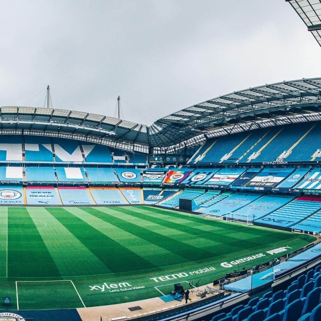 マンチェスター・シティFCさんのインスタグラム写真 - (マンチェスター・シティFCInstagram)「Some are born here, some drawn here...but we call it HOME 💙⠀ ⠀⁣⠀ #ManCity #WNRH」6月17日 20時06分 - mancity