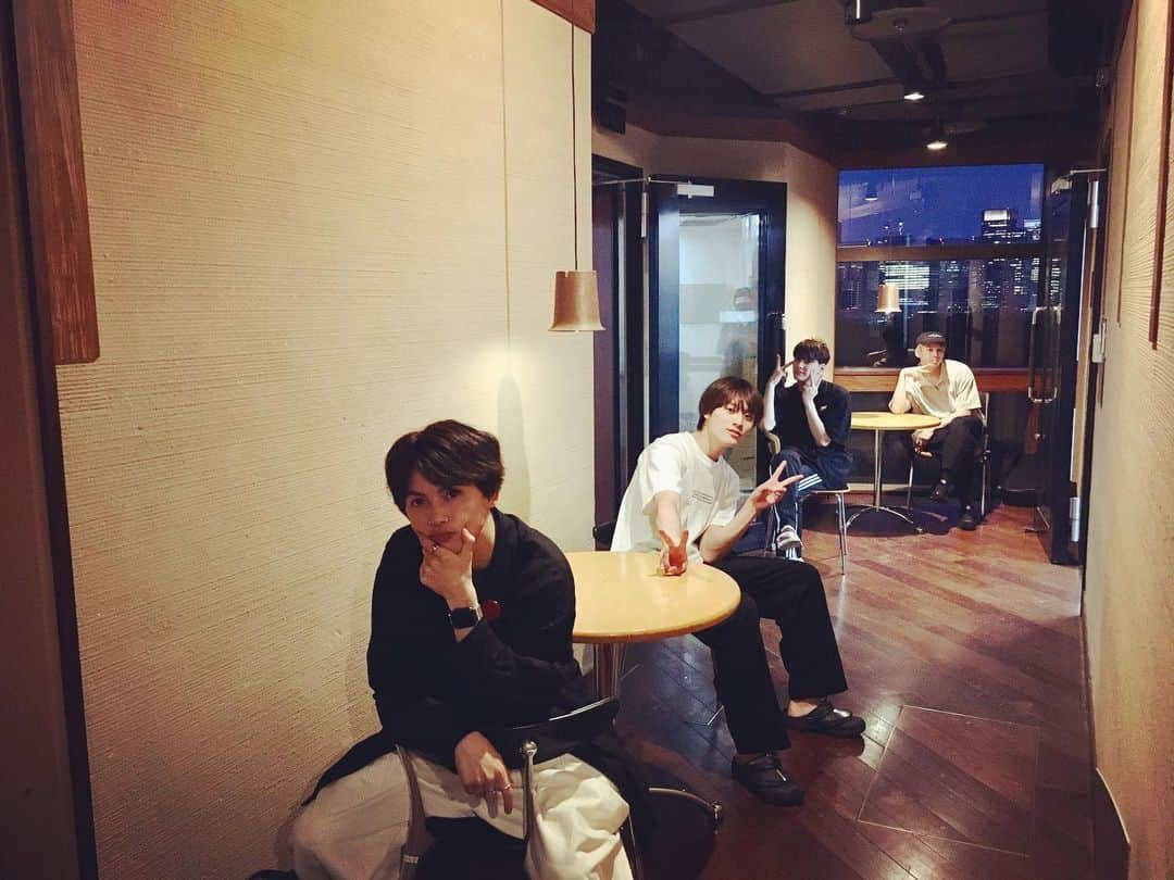 EBiSSHさんのインスタグラム写真 - (EBiSSHInstagram)「#ワンエン #NAOYA #KENSHIN #TETTA #REI」6月17日 20時20分 - onenonly_tokyo