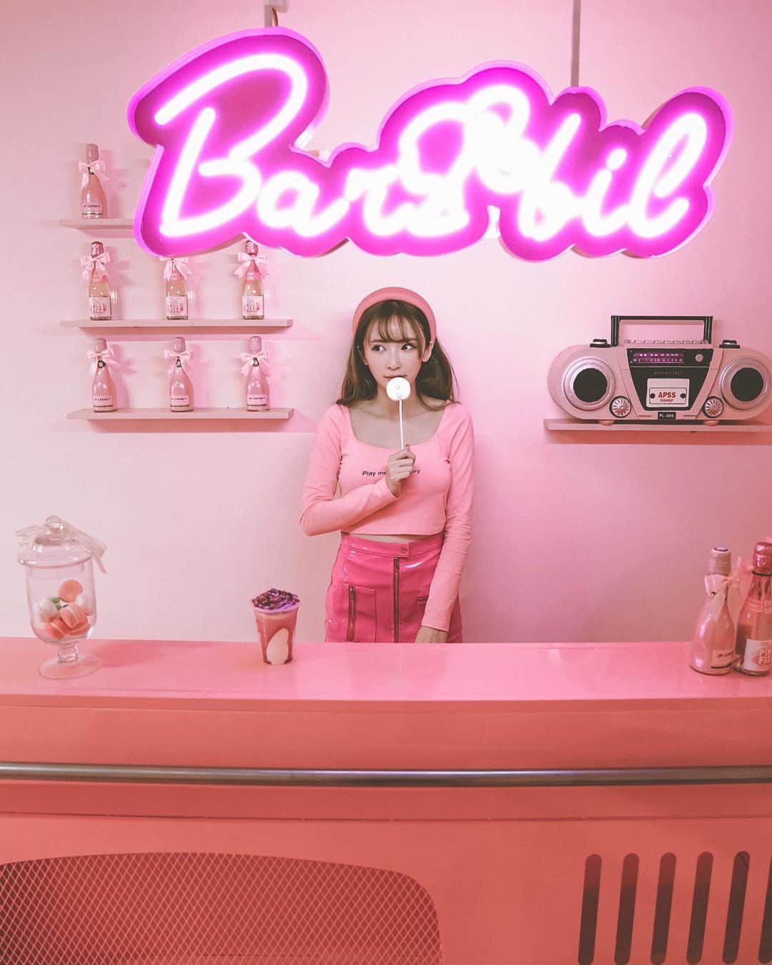 Giann Chanのインスタグラム：「For the pink row in my profile page. 💕  #throwback #barbie #barbiegirl #pinkaesthetic」