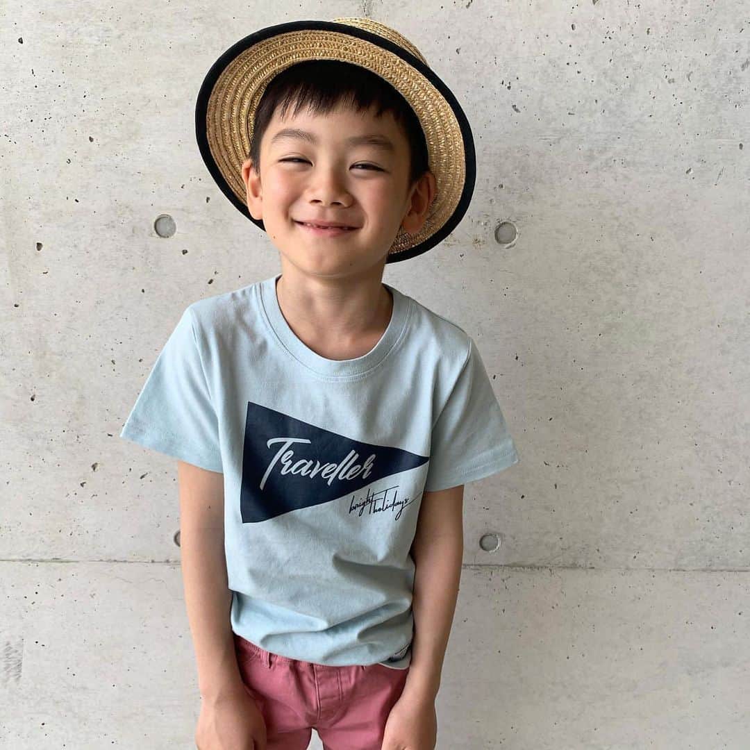GLAZOSさんのインスタグラム写真 - (GLAZOSInstagram)「. pick up items !!! . . . ✴︎ @mary_minafy 様 . ドロップショルダー切替デザインロゴプリント半袖Tシャツ . . . ✴︎ @kunchan1203 様 . 天竺・フラッグプリント半袖Tシャツ. . . ✴︎ @rikugaku0106 様 . 天竺・ドロップショルダーポイント刺繍半袖Tシャツ. . . #repost #ありがとうございます  かっこ良く着て頂きありがとうございます😊✨ . . .  #glazos #kidsootd #kidsfashion #kidscoordinate #kidsfashion #kids #mensfashion #mensstyle #boy #おそろいコーデ #兄弟 #小学生コーデ #小学生男子 #おでかけコーデ #中学生男子 #小5 #小6 #キッズファッション #男の子ママ #男子 #小学生 #新作 #SS #wear #半袖 #ハーフパンツ」6月17日 21時48分 - glazos_official