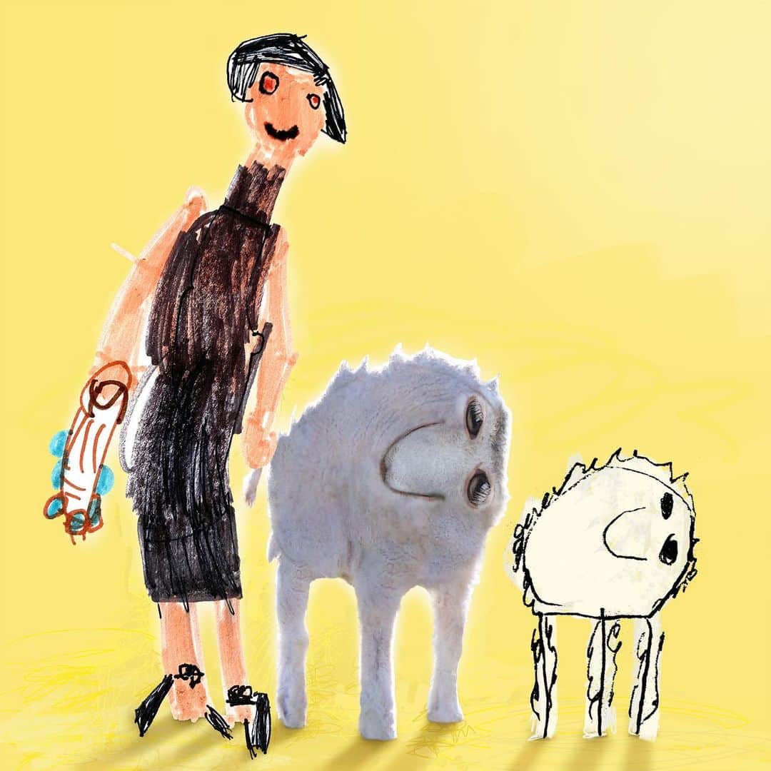 Vogue Italiaさんのインスタグラム写真 - (Vogue ItaliaInstagram)「"I like to think I'm helping bring certain imaginary friends to life" says Tom Curtis, the artist behind the Instagram account @thingsihavedrawn. Tom receives drawings by children from all over the planet and brings them to life, inserting them in real contexts while maintaining the impossible proportions of the drawings, the googly eyes, the comical gestures, and the ubiquitous smile of a child’s imagination. For this issue of Vogue Italia Tom created a special series of artworks imagining a story behind the drawings of our June covers, where 8 young authors aged between two and ten reinterpreted their favorite look from the @Chanelofficial Métiers d’art 2019/20 collection. You can see all of them in our stories and read the Q&A with the artist in #OurNewWorld Issue and via link in bio.」6月17日 22時00分 - vogueitalia